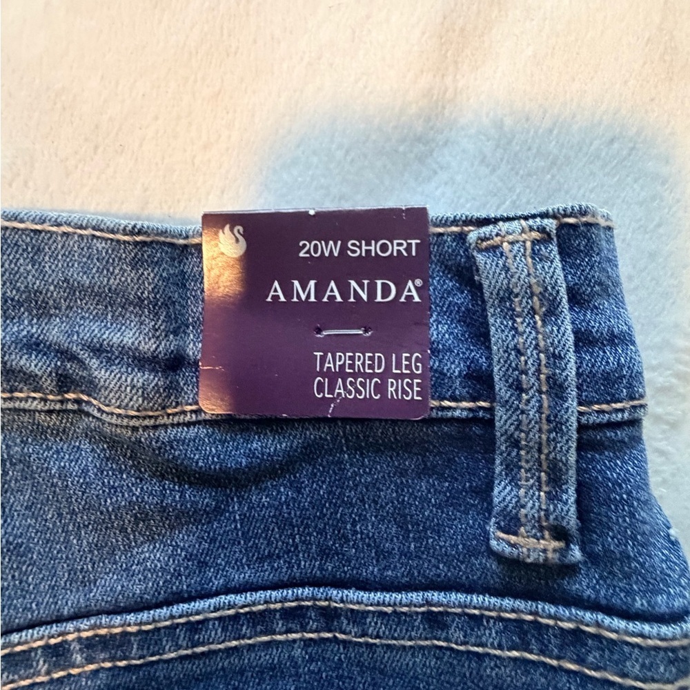 NWT Gloria Vanderbilt Amanda Jeans 20W Short Tapered Classic Rise Stretch Denim - Picture 9 of 12